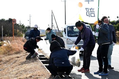 青壮年部が農道の大掃除